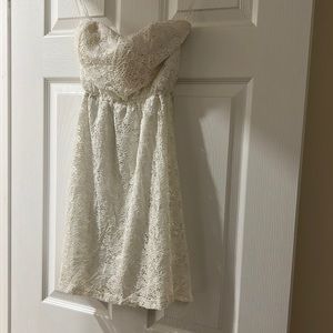 Embroidered crochet minidress XS